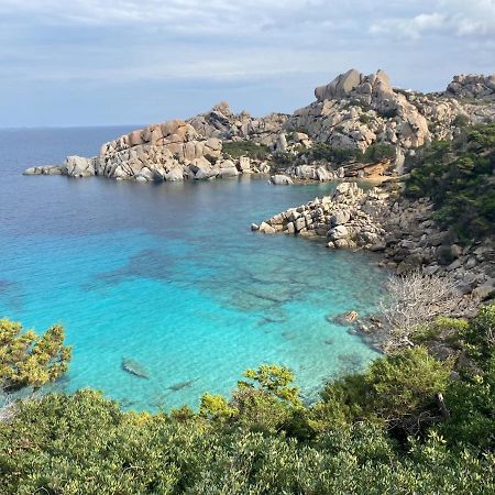Trinità dʼAgultu Sardegna Appartamenti, Via Sedini מראה חיצוני תמונה